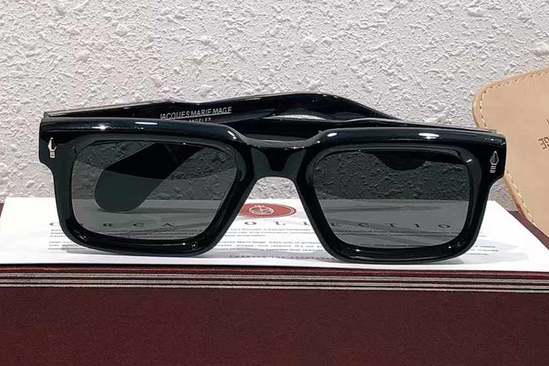 glasses