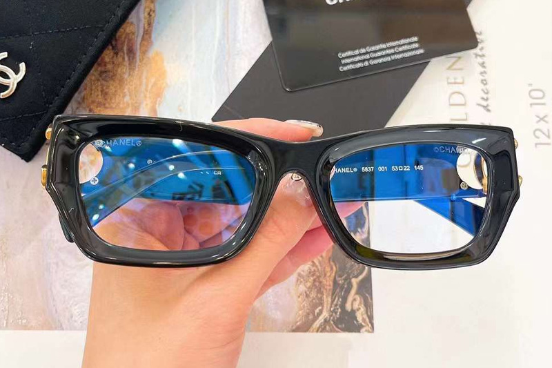 glasses
