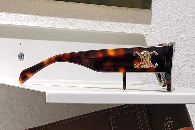 glasses