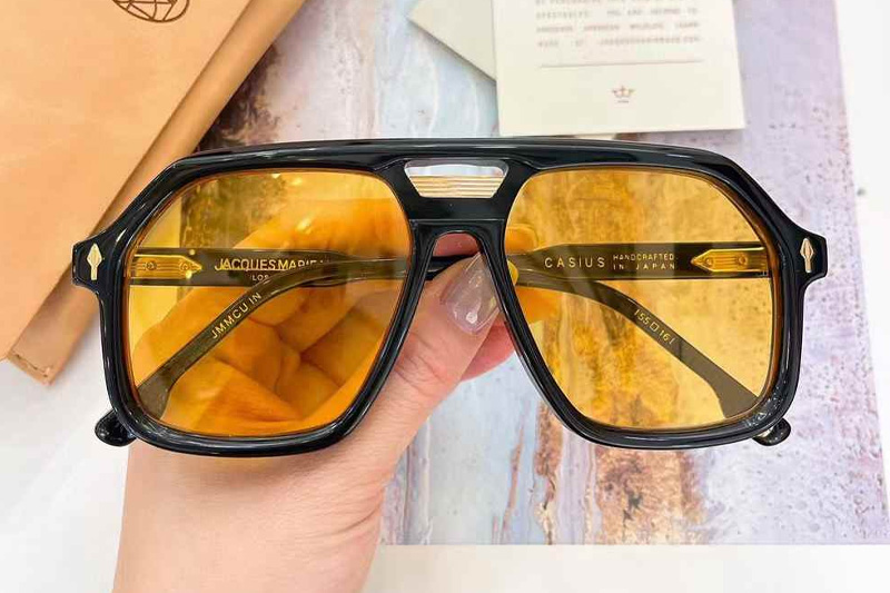glasses