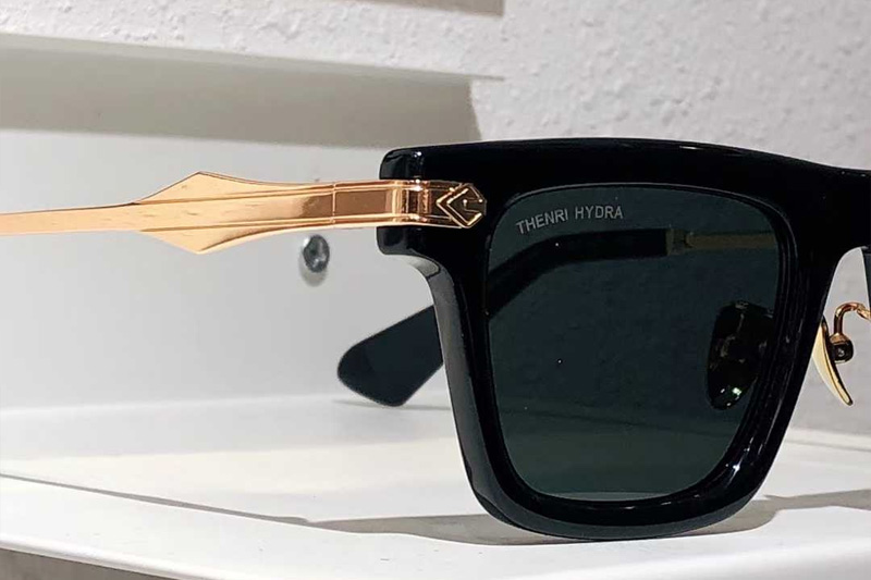 glasses
