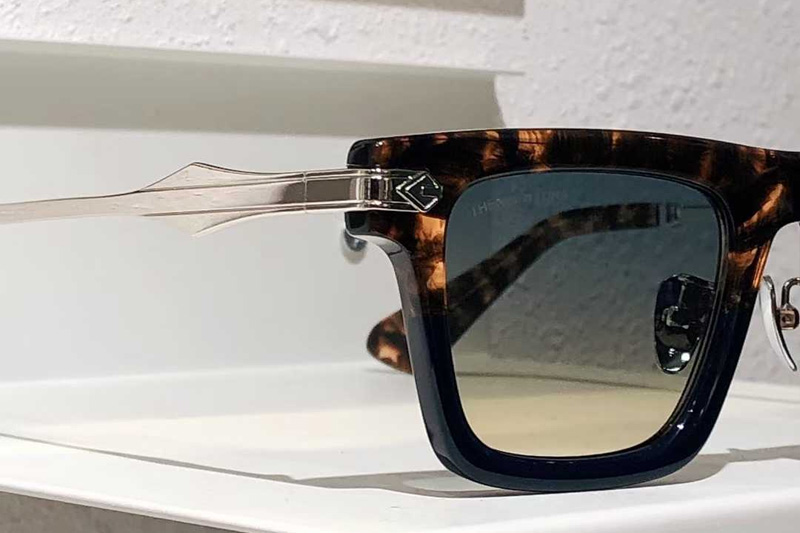 glasses