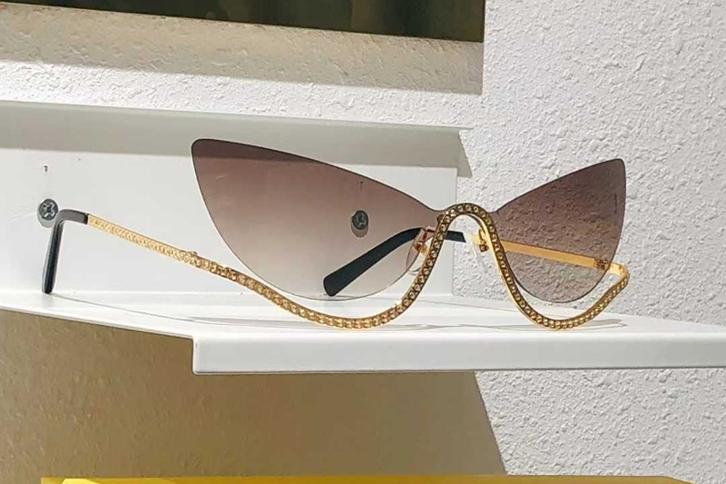 FE40158U Sunglasses Gold Gradient Pink