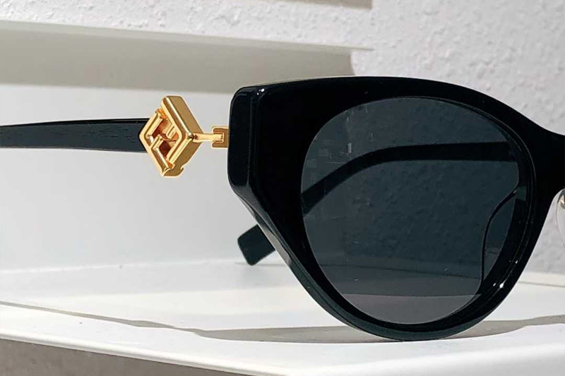 glasses