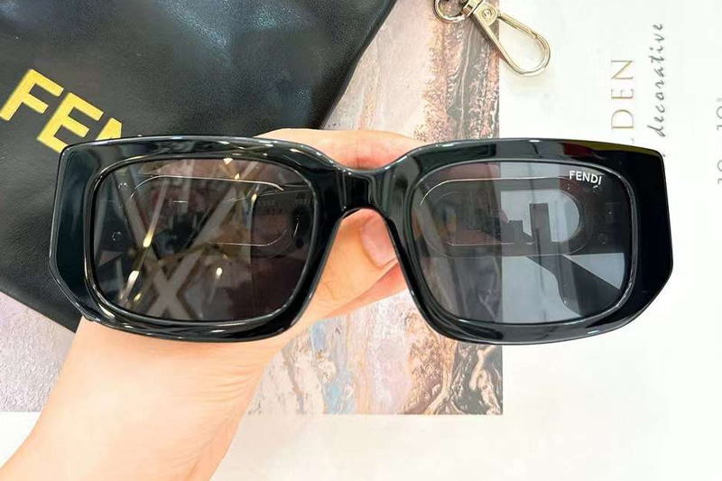 glasses
