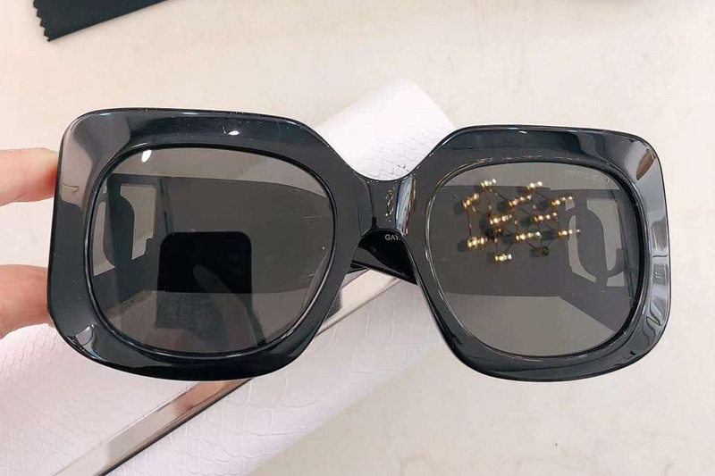 glasses