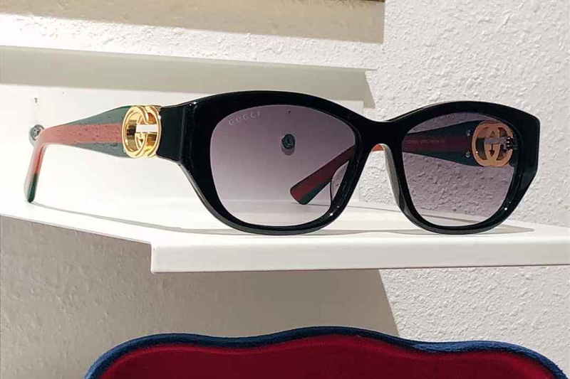glasses