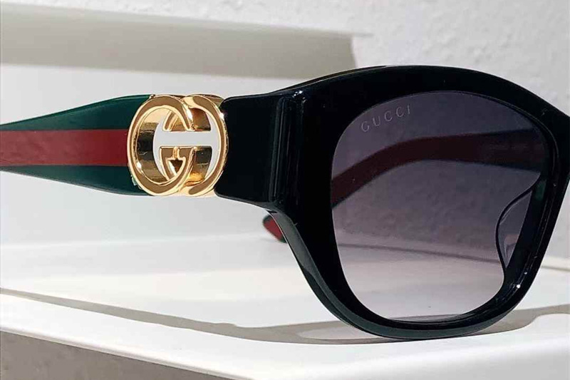 glasses