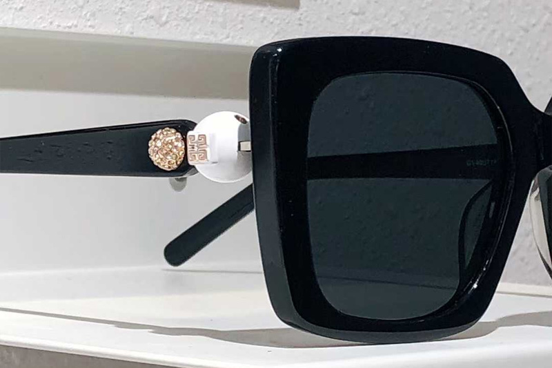 glasses