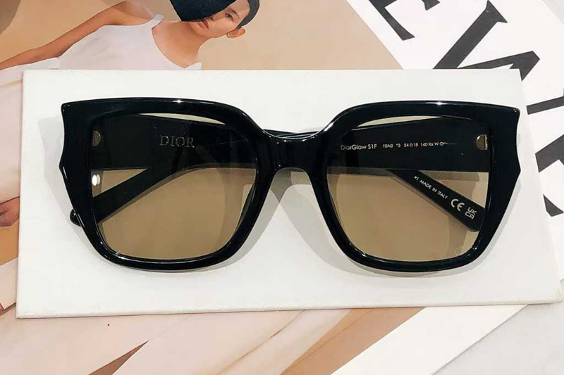 glasses