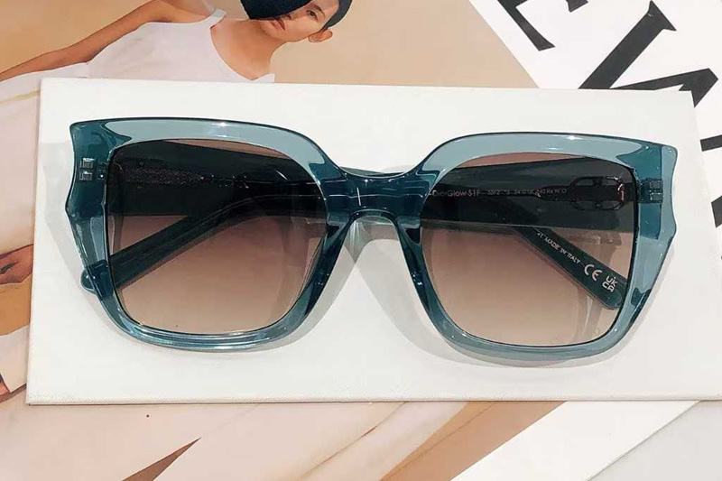 glasses