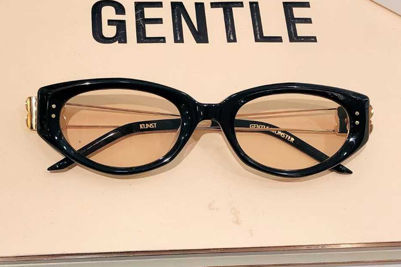 glasses