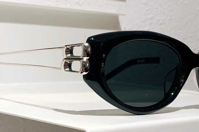 glasses