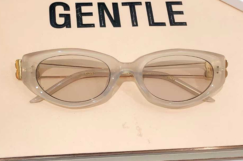 glasses