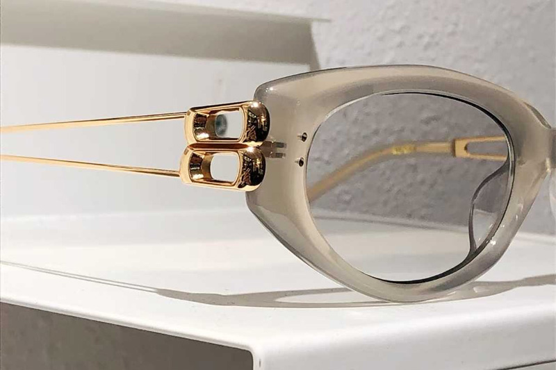 glasses