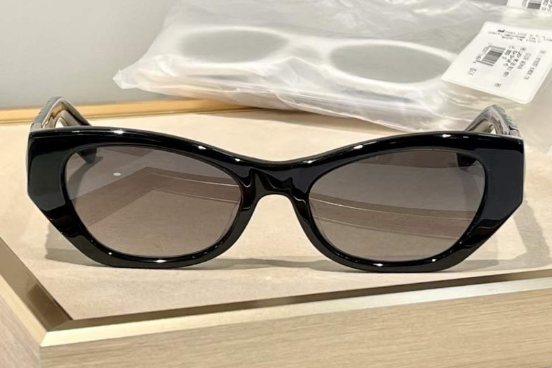 glasses