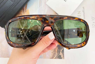 Lady M1I