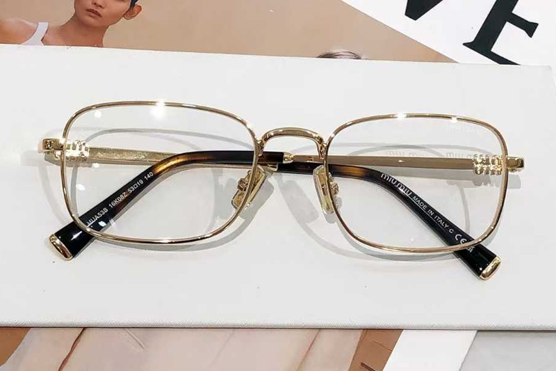 glasses