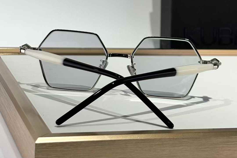 glasses