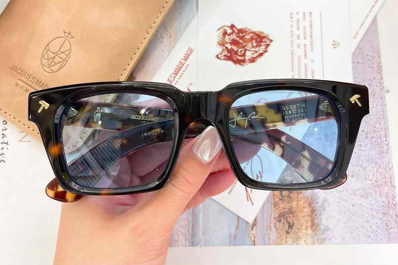 glasses