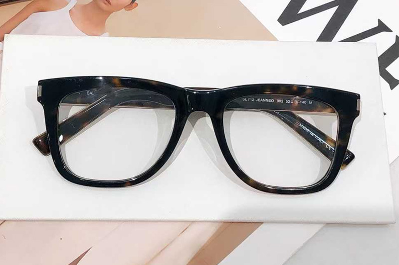 glasses