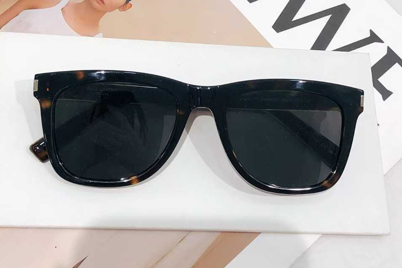 glasses