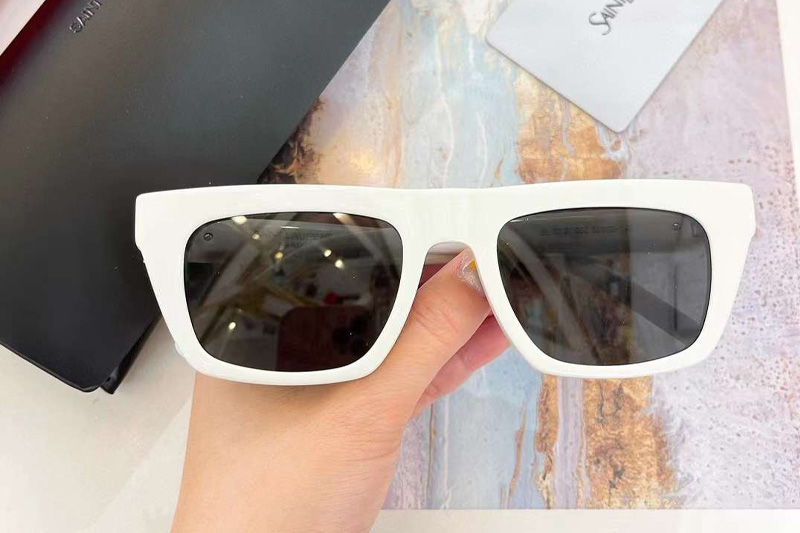 glasses