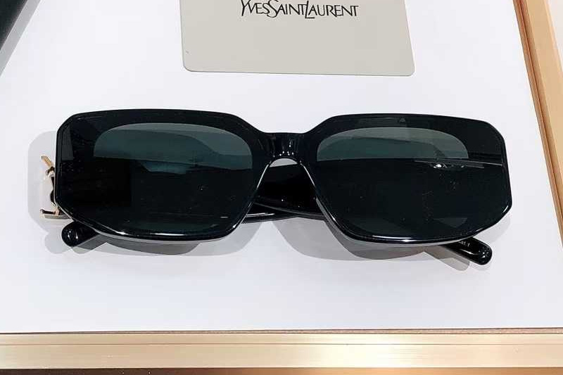 glasses