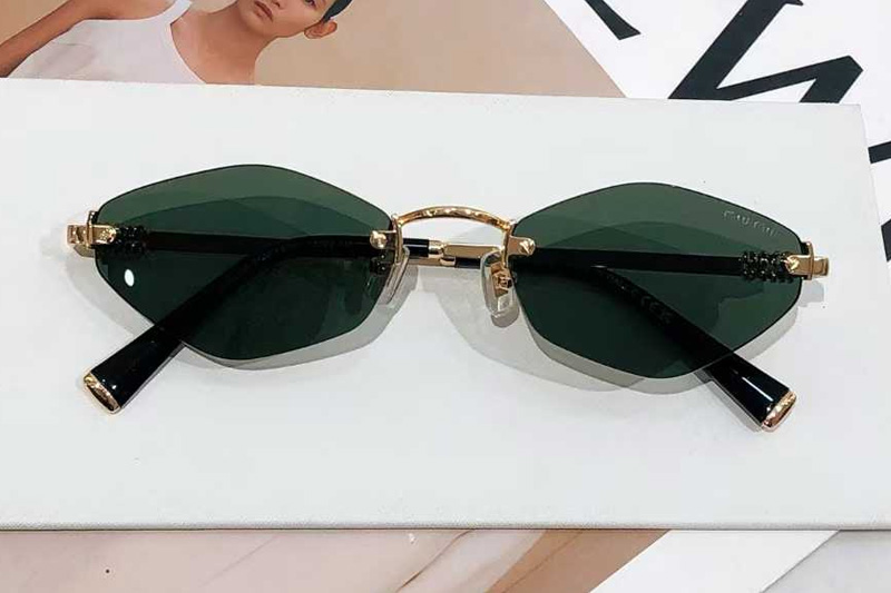 glasses