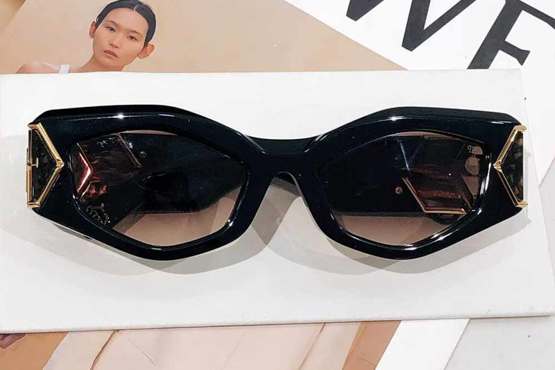glasses