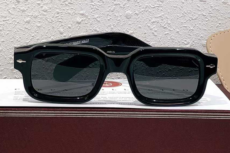 glasses