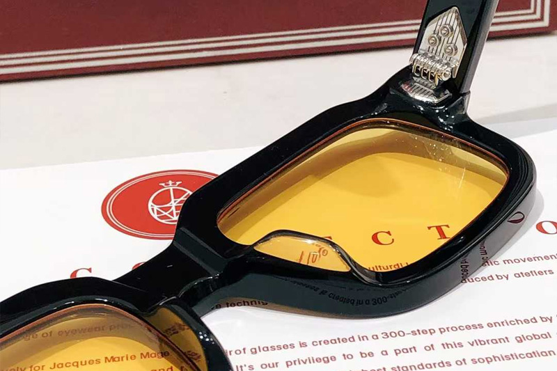 glasses