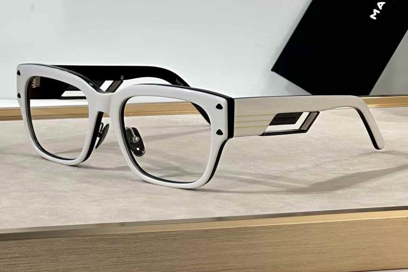 glasses