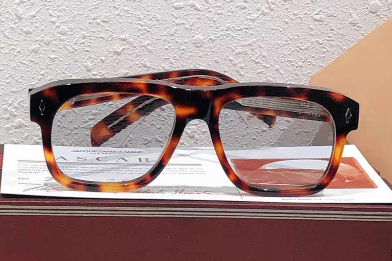 glasses