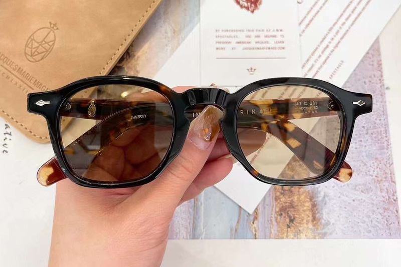 glasses